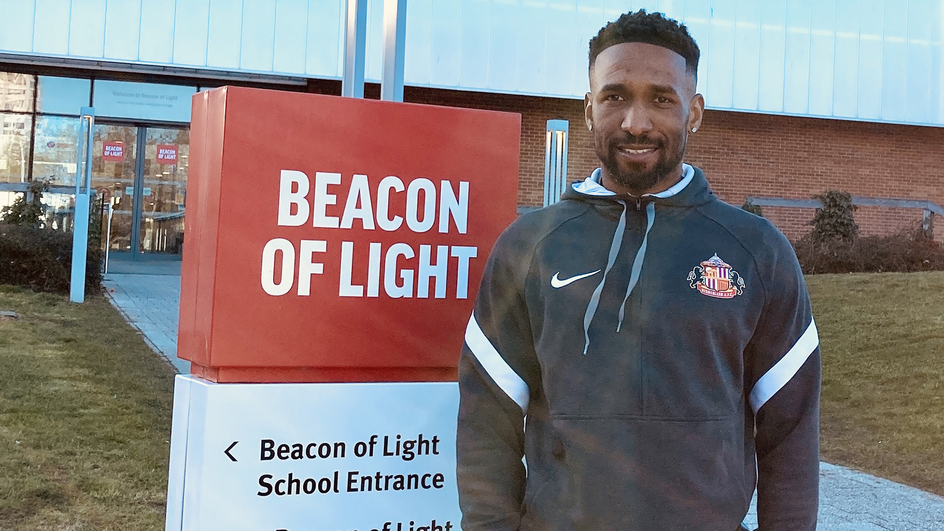 Beacon a hit with striker Defoe